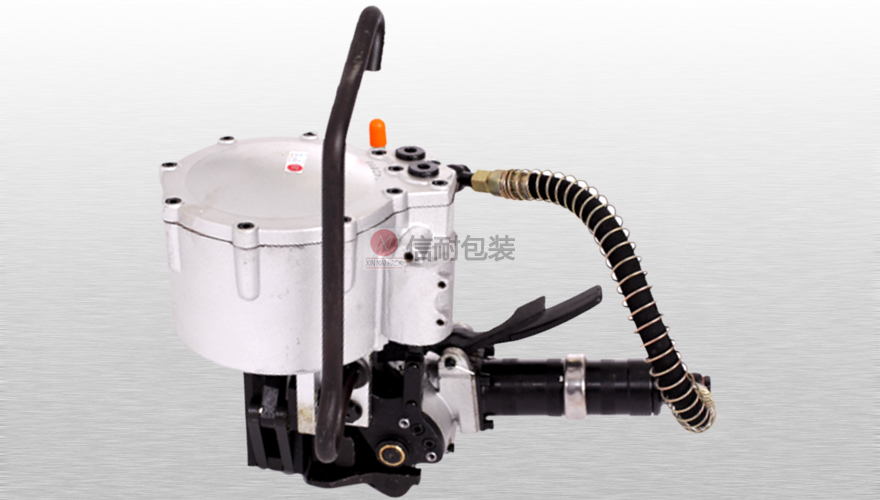 上海信耐中標(biāo)攀鋼氣動鋼帶打包機(jī)